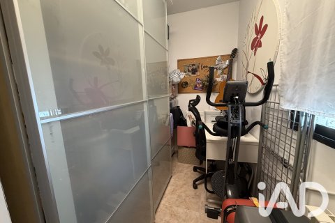 Apartment for sale in Tàrrega, Lleida, Spain 3 bedrooms, 94 sq.m. No. 188202 - photo 26