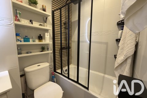 Apartment for sale in Tàrrega, Lleida, Spain 3 bedrooms, 94 sq.m. No. 188202 - photo 21
