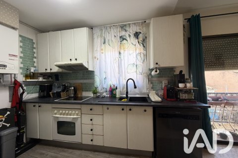 Apartment for sale in Tàrrega, Lleida, Spain 3 bedrooms, 94 sq.m. No. 188202 - photo 9