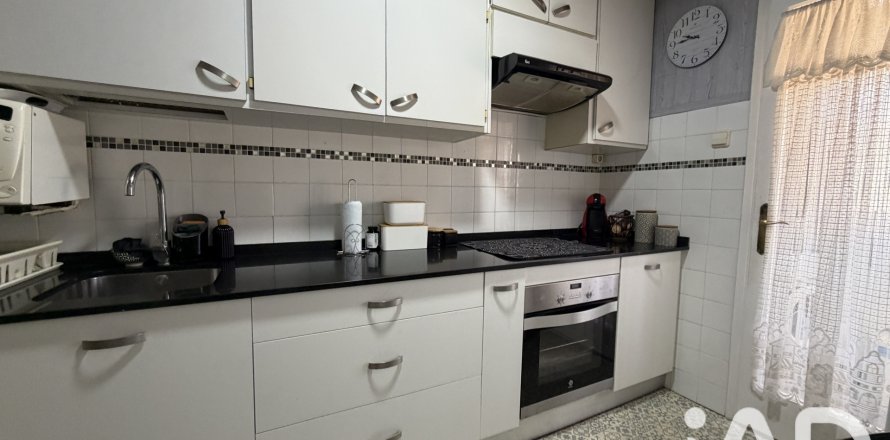 Apartment in Balaguer, Lleida, Spain 3 bedrooms, 90 sq.m. No. 188203