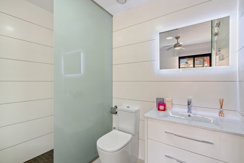 Wohnung zum Verkauf in Alicante, Spanien 2 Schlafzimmer, 68 m2 Nr. 160875 - Foto 13