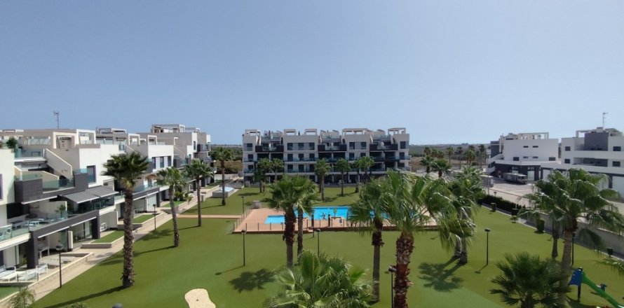 Apartment à Guardamar del Segura, Alicante, Espagne 3 chambres, 94 m2 No. 195475