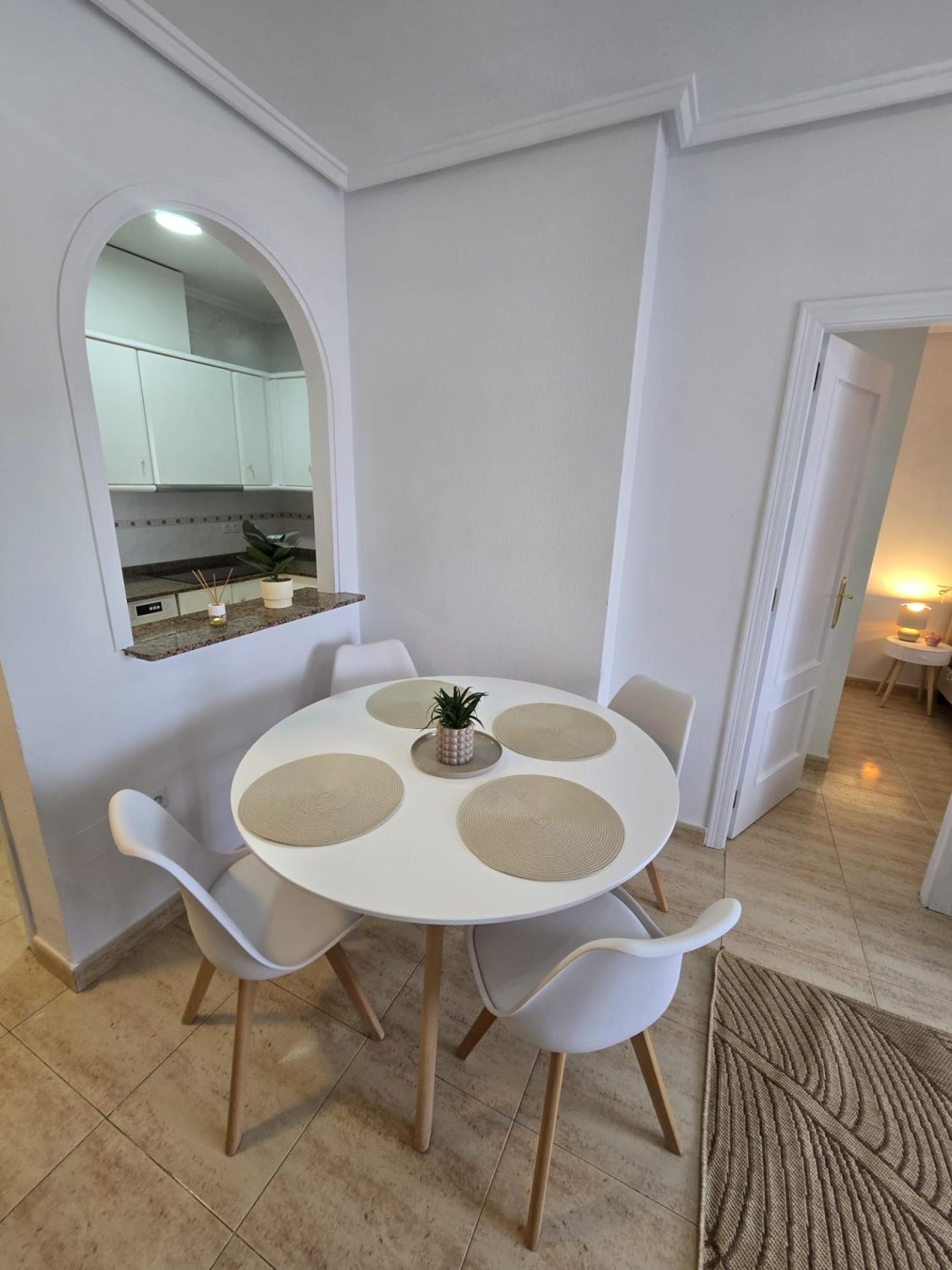 Apartamento en Torrevieja, Alicante, España 1 dormitorio, 59 m2 No. 195471