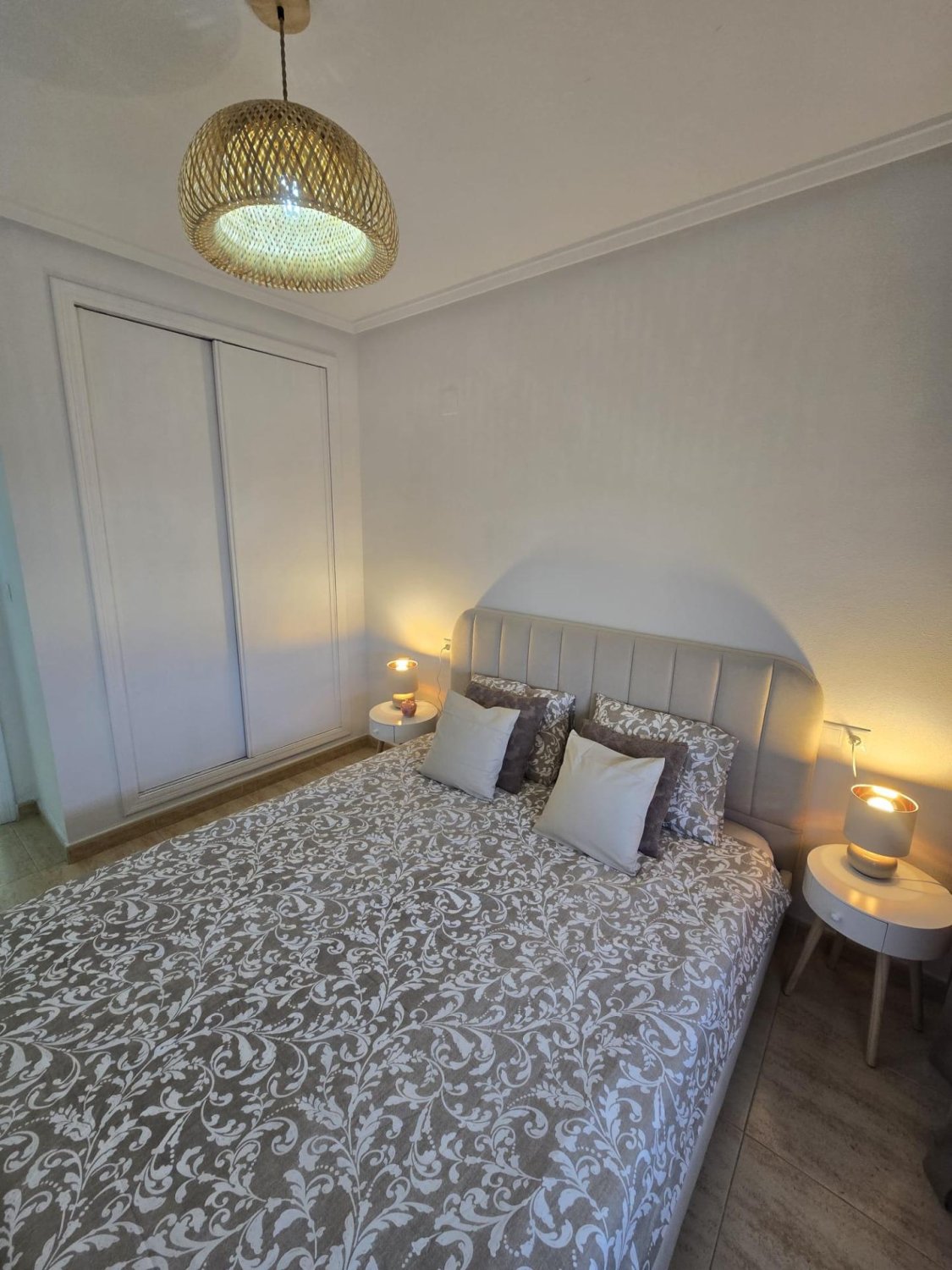 Apartamento en Torrevieja, Alicante, España 1 dormitorio, 59 m2 No. 195471