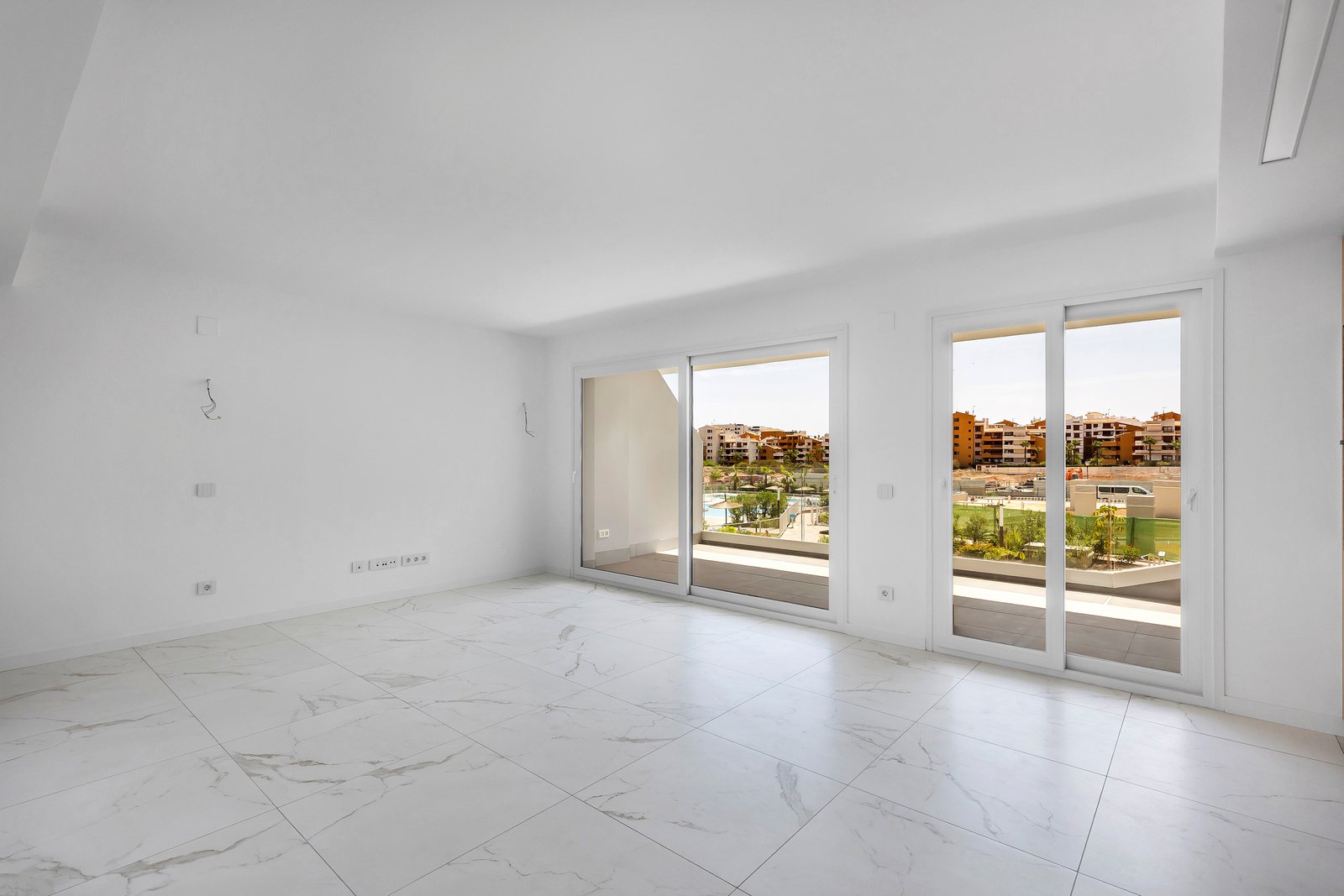 Apartamento en Punta Prima, Alicante, España 2 dormitorios, 61 m2 No. 195474
