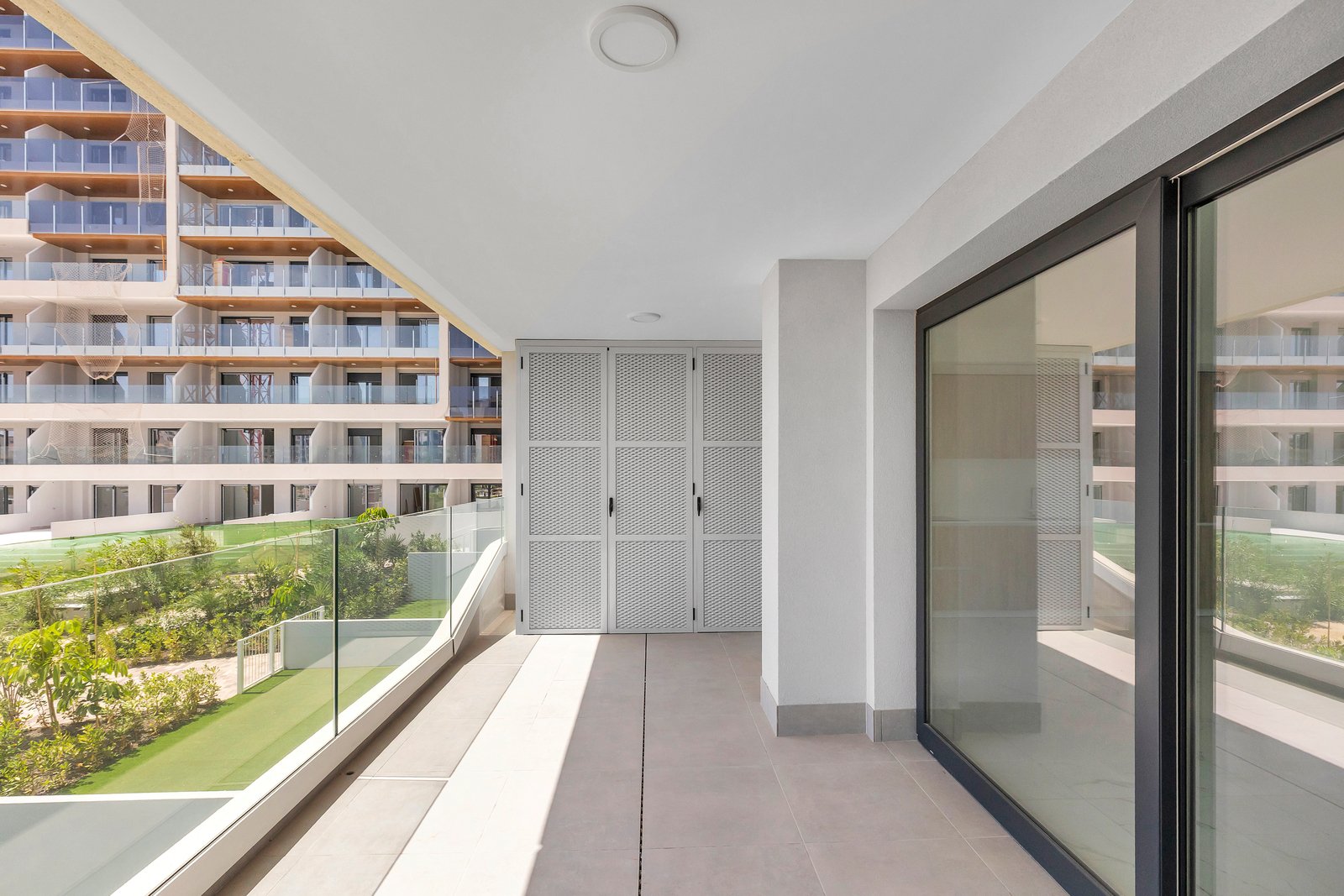 Apartamento en Punta Prima, Alicante, España 2 dormitorios, 61 m2 No. 195474