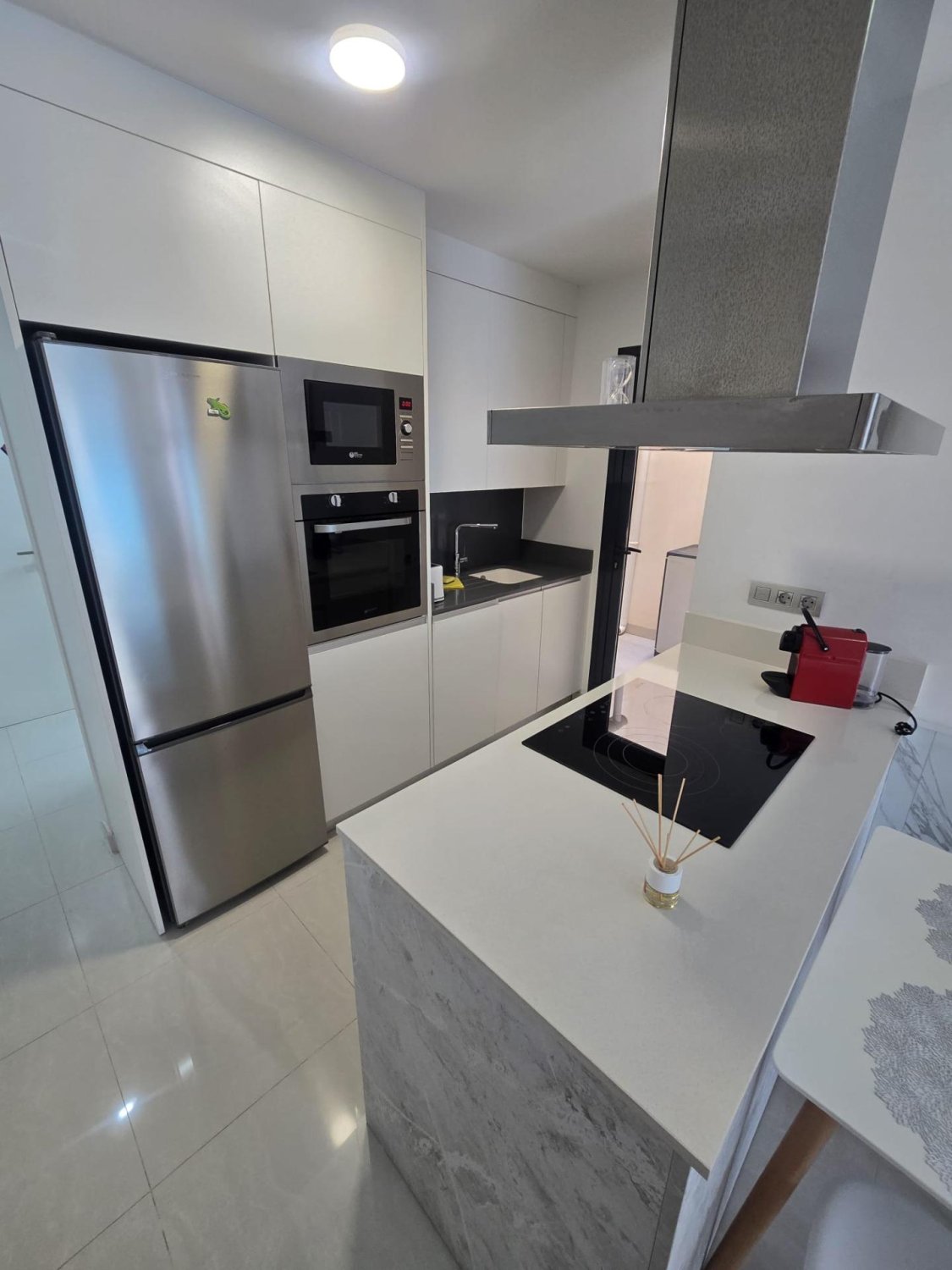 Apartamento en Torrevieja, Alicante, España 2 dormitorios, 55 m2 No. 195472