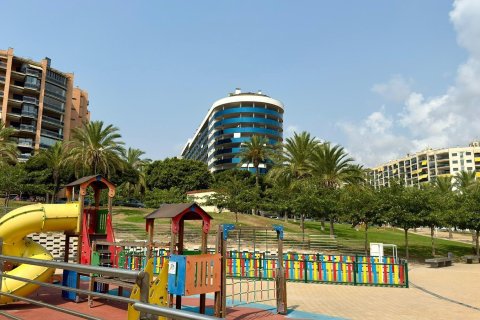 Apartament Villajoyosa, Alicante, Hiszpania 2 sypialnie, 90 mkw. nr 138663 – zdjęcie 3