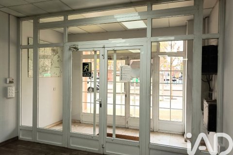 Commercial property for sale in Leon, Spain 3 bedrooms, 215 sq.m. No. 172457 - photo 4