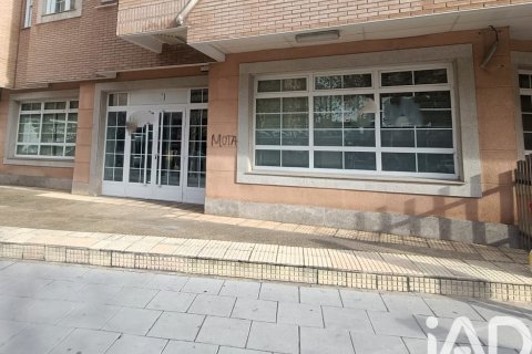 Commercial property for sale in Leon, Spain 3 bedrooms, 215 sq.m. No. 172457 - photo 3