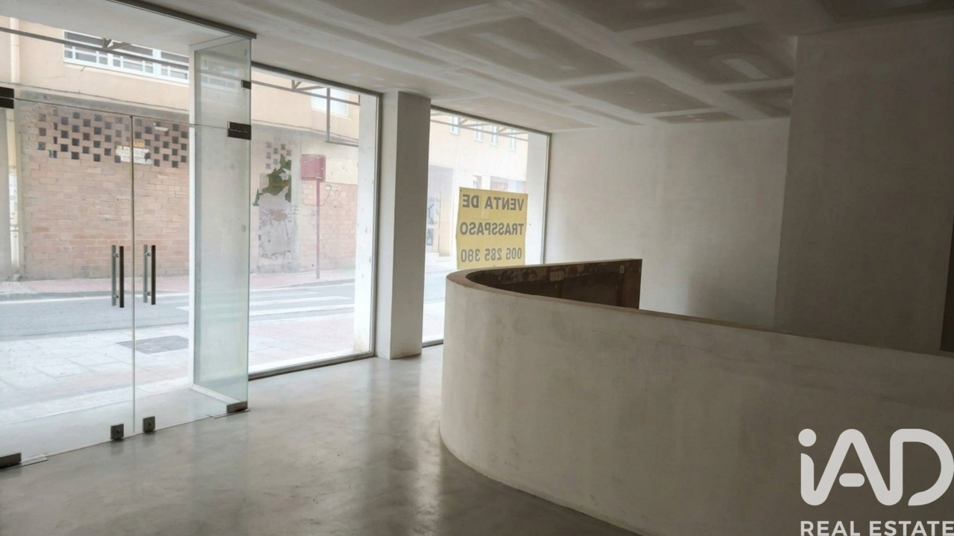 Commercial property à Haro, La Rioja, Espagne 909 m2 No. 172458