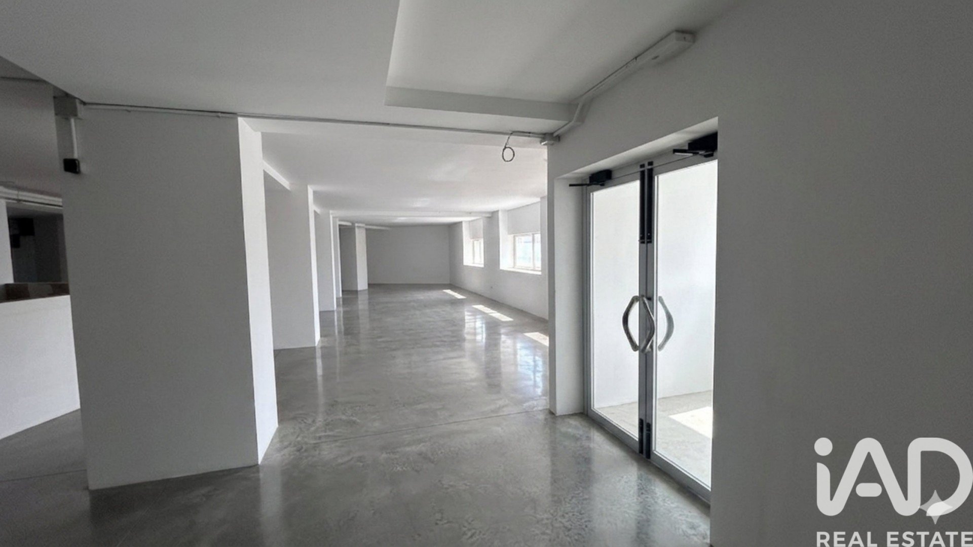 Commercial property à Haro, La Rioja, Espagne 909 m2 No. 172458