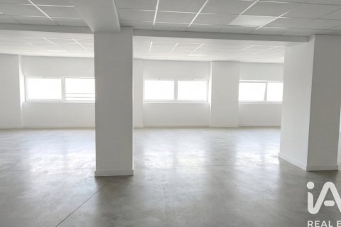 Commercial property for sale in Haro, La Rioja, Spain 909 sq.m. No. 172458 - photo 8