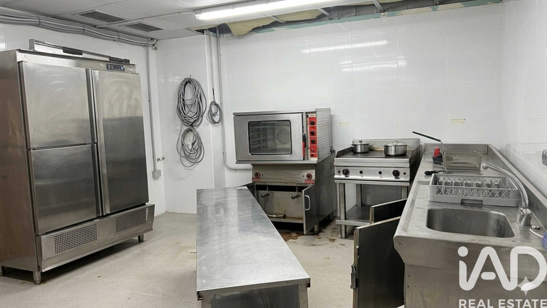Commercial property à Haro, La Rioja, Espagne 909 m2 No. 172458