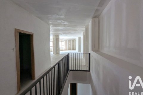 Commercial property for sale in Haro, La Rioja, Spain 909 sq.m. No. 172458 - photo 4
