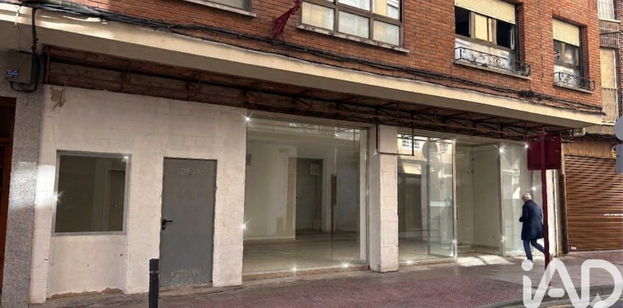 Commercial property in Haro, La Rioja, Spain 909 sq.m. No. 172458
