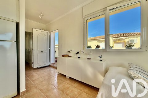 Hus till salu i Denia, Alicante, Spanien 1 sovrum, 50 kvm. Nr. 172167 - foto 27