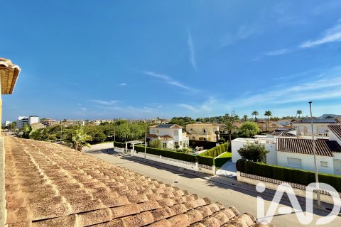 Hus till salu i Denia, Alicante, Spanien 1 sovrum, 50 kvm. Nr. 172167 - foto 15