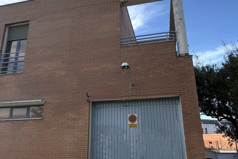 Commercial property for sale in Medina del Campo, Valladolid, Spain 1037 sq.m. No. 172168 - photo 14