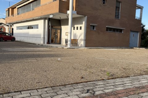 Commercial property for sale in Medina del Campo, Valladolid, Spain 1037 sq.m. No. 172168 - photo 8