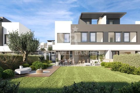 Hus i Estepona, Malaga, Spanien 3 sovrum, 181 kvm. Nr. 159720