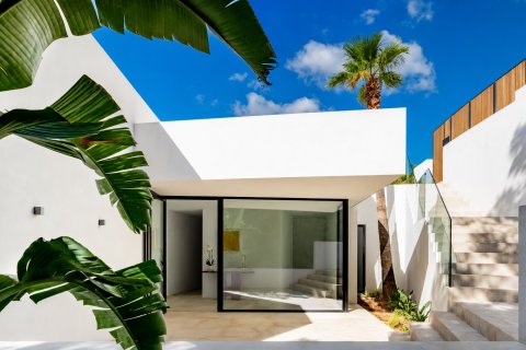 Villa for sale in Costa De La Calma, Mallorca, Spain 5 bedrooms, 940 sq.m. No. 180923 - photo 2