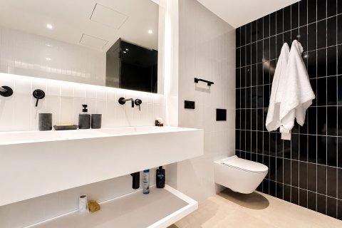 Apartamento en venta en Palma de Mallorca, Mallorca, España 2 dormitorios, 95 m2 No. 180920 - foto 18