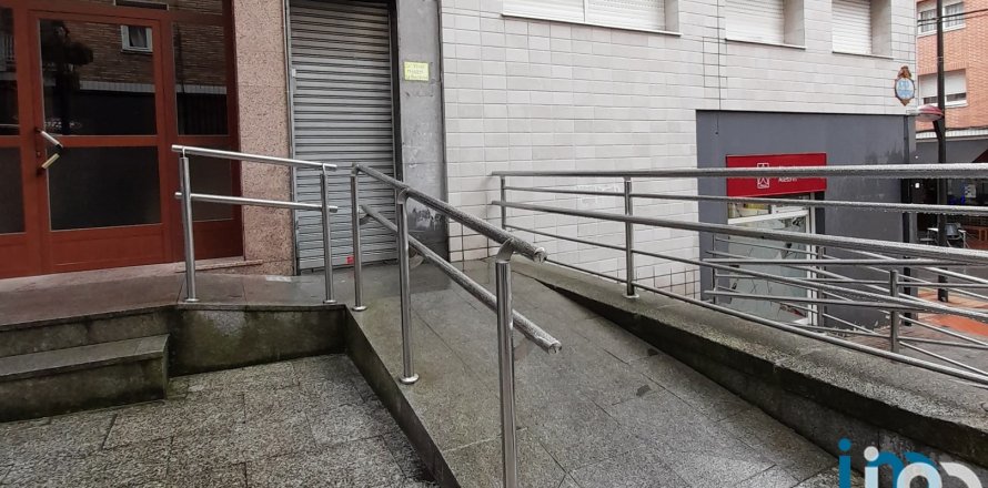 Lokal usługowy w Barakaldo, Biscay, Hiszpania 5 mkw. nr 185947