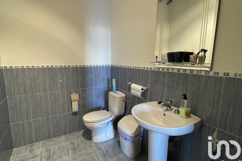 Продажа коммерческой недвижимости в Леон, Испания 3 спальни, 86м2 №185946 - фото 4