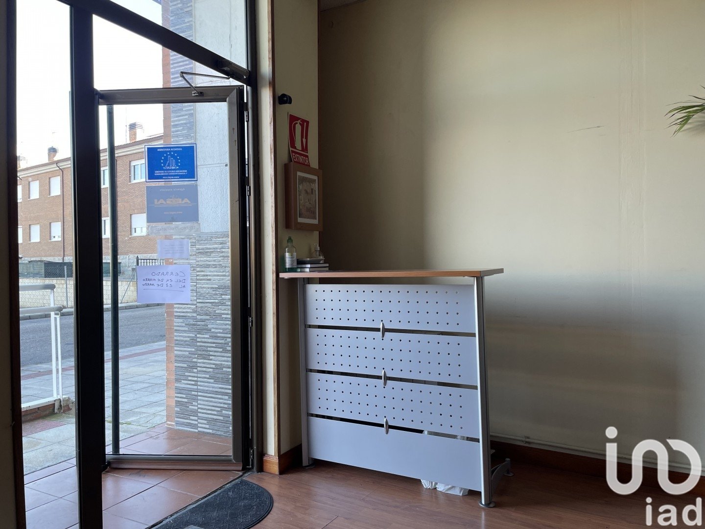 Lokal usługowy w Leon, Hiszpania 3 sypialnie, 86 mkw. nr 185946