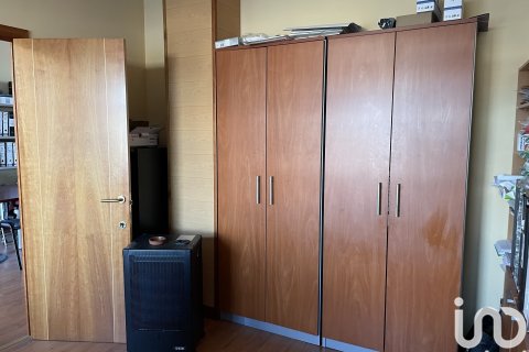 Продажа коммерческой недвижимости в Леон, Испания 3 спальни, 86м2 №185946 - фото 10