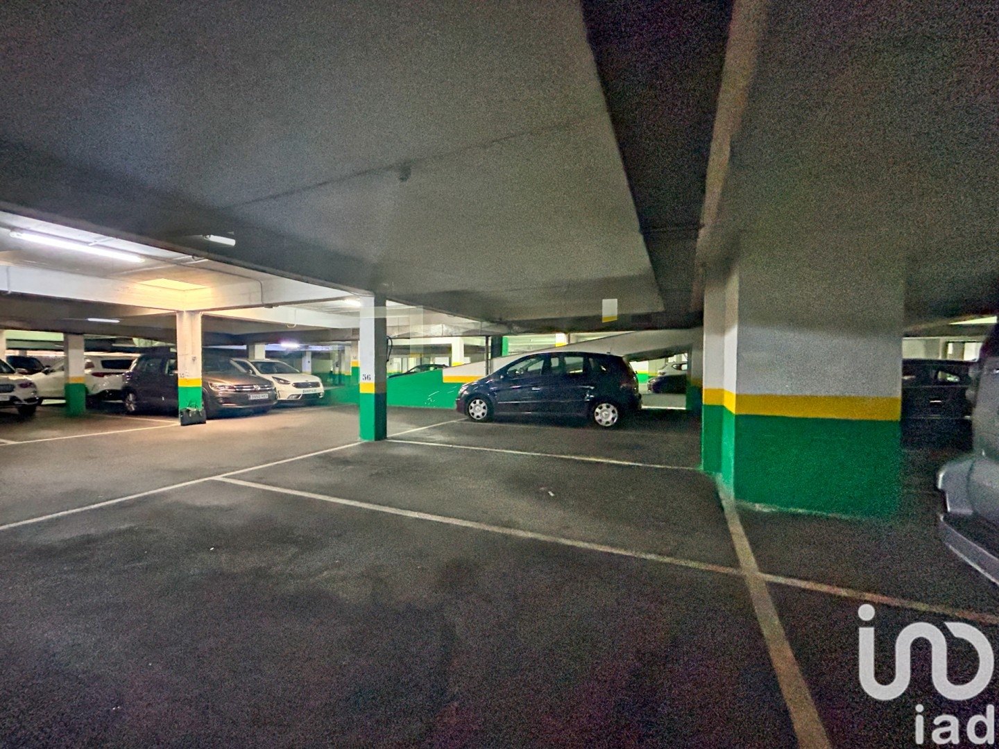 Parking à Madrid, Espagne 13 m2 No. 185945