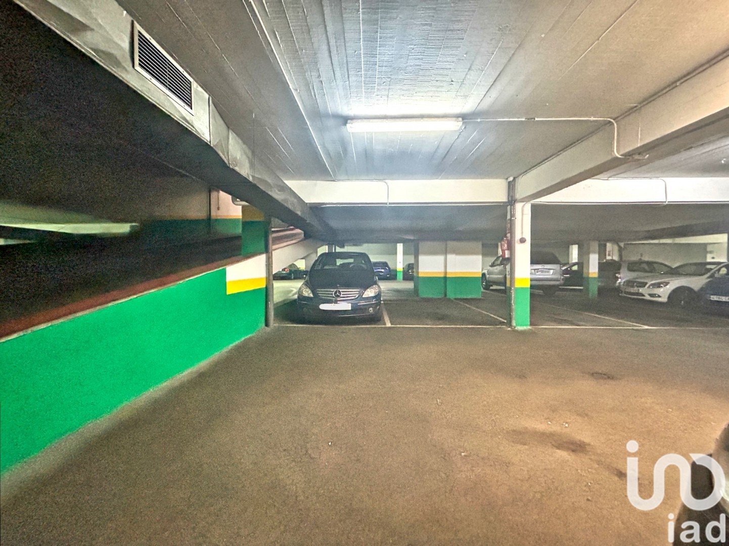 Parking à Madrid, Espagne 13 m2 No. 185945