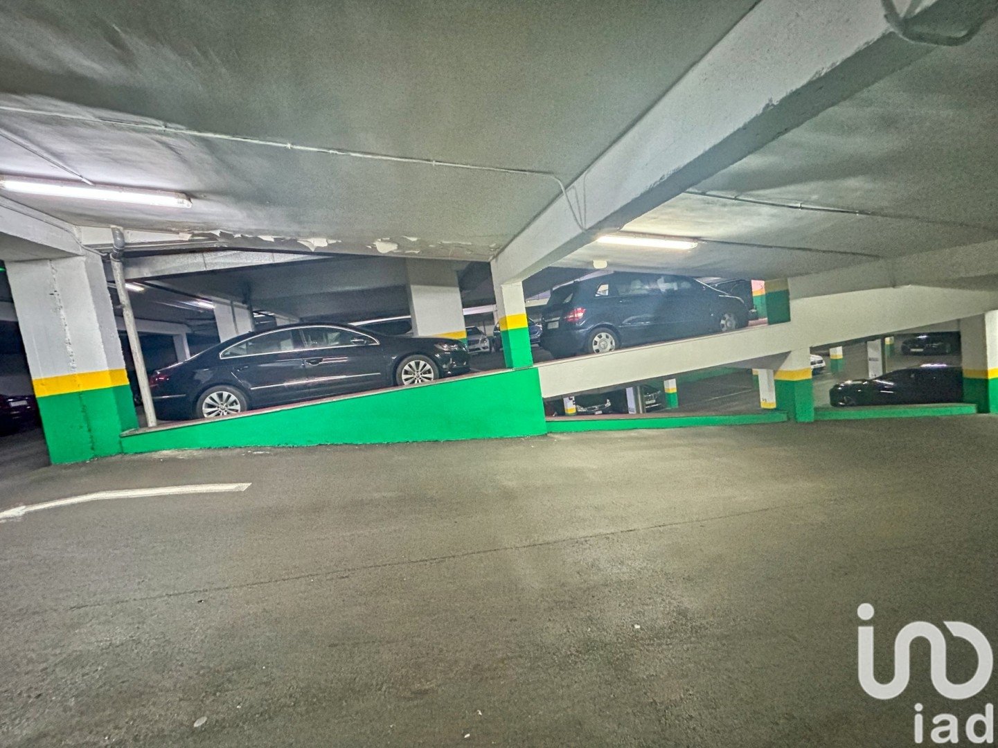 Parking à Madrid, Espagne 13 m2 No. 185945