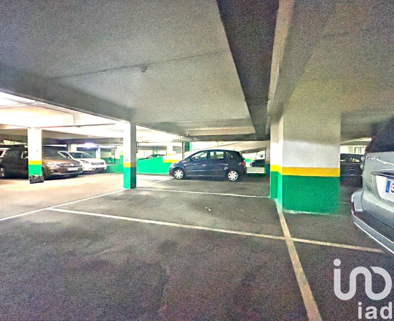Parking à Madrid, Espagne 13 m2 No. 185945
