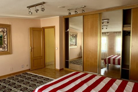 Продажа таухауса в Вальверде де ла Вирхен, Леон, Испания 4 спальни, 161м2 №185920 - фото 21
