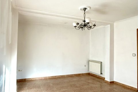 Продажа таухауса в Вальверде де ла Вирхен, Леон, Испания 4 спальни, 161м2 №185920 - фото 4
