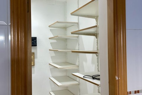 Продажа таухауса в Вальверде де ла Вирхен, Леон, Испания 4 спальни, 161м2 №185920 - фото 11