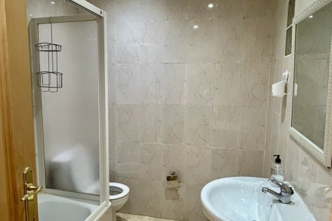 Продажа таухауса в Вальверде де ла Вирхен, Леон, Испания 4 спальни, 161м2 №185920 - фото 14