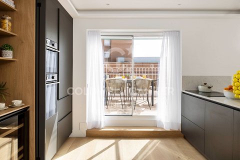 Продажа квартиры в Мадрид, Испания 2 спальни, 191м2 №157686 - фото 7