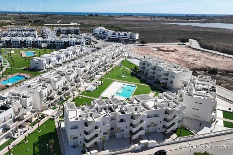 Lägenhet till salu i Guardamar del Segura, Alicante, Spanien 3 sovrum, 95.5 kvm. Nr. 146335 - foto 2