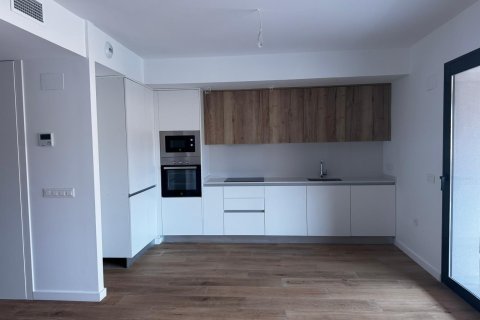 Продажа квартиры в Аликанте, Испания 2 спальни, 98м2 №133064 - фото 7