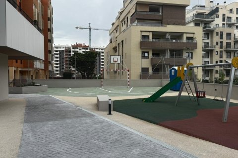 Продажа квартиры в Аликанте, Испания 2 спальни, 98м2 №133064 - фото 27