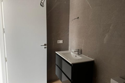 Продажа квартиры в Аликанте, Испания 2 спальни, 98м2 №133064 - фото 12