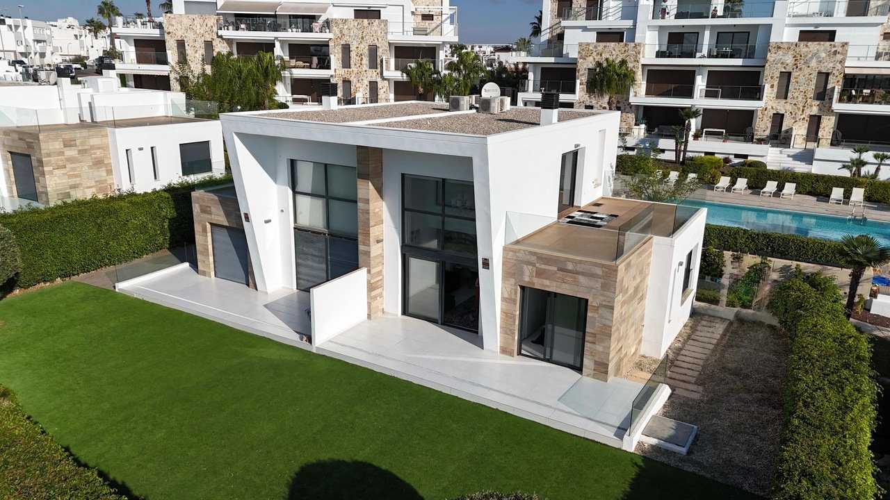 Villa i Alicante, Spanien 3 sovrum, 102 kvm. Nr. 138522