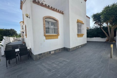 Villa en venta Alicante, España 3 dormitorios, 112 m2 No. 138521 - foto 3