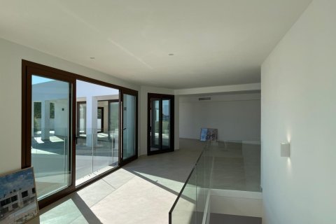 Villa for sale in Altea, Alicante, Spain 4 bedrooms, 460 sq.m. No. 165035 - photo 3