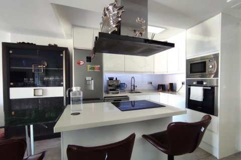 House for sale Torrevieja, Alicante, Spain 3 bedrooms, 123 sq.m. No. 117006 - photo 14