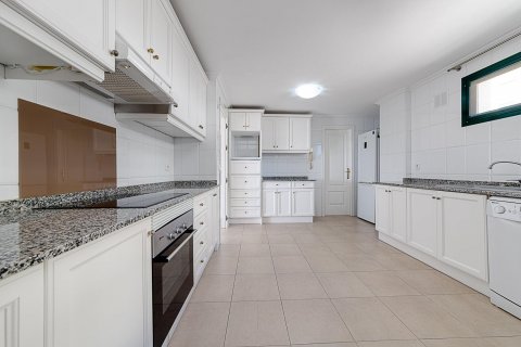 Apartment for sale Campoamor, Alicante, Spain 230 sq.m. No. 117019 - photo 10