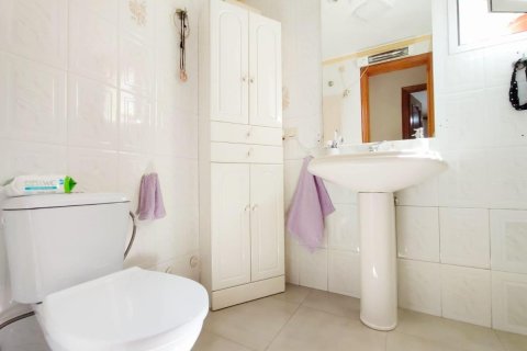 Apartment for sale in Catral, Alicante, Spain 4 bedrooms, 117 sq.m. No. 183753 - photo 24